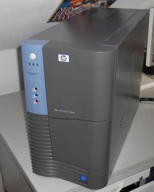 The HP i2000, the same computer under a different marque